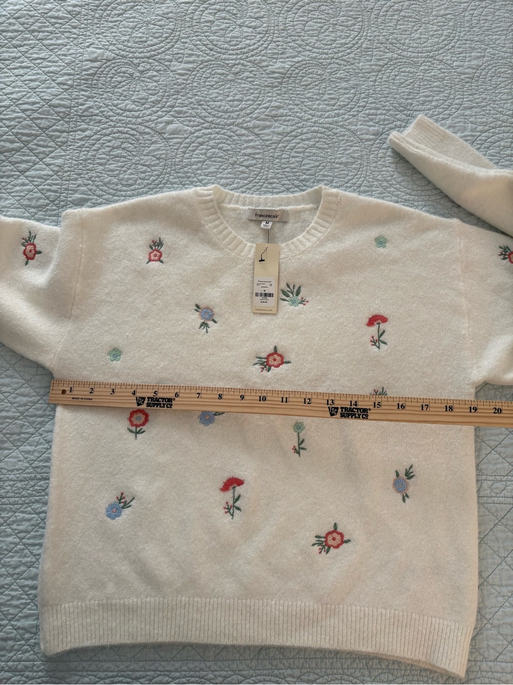 Francesca’s Judy crew neck embroidered sweater. Size medium. NWT - Picture 9 of 11